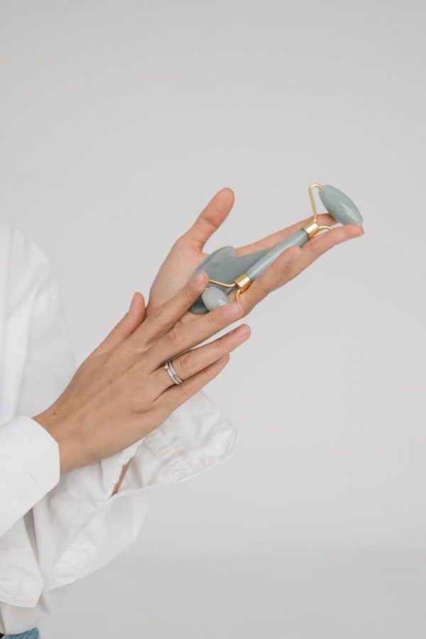roller de jade gris gua sha auténtico