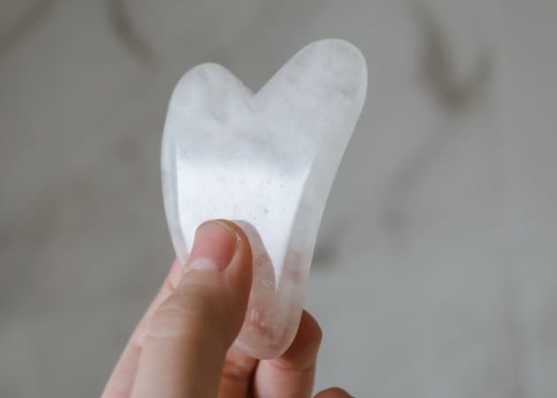 Jade piedra precio, Gua sha facial: piedra para la cara de cuarzo rosa